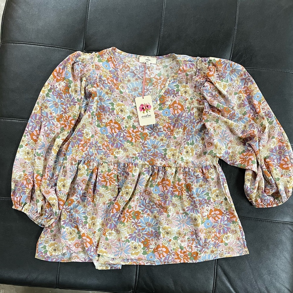 Entro Floral Top
